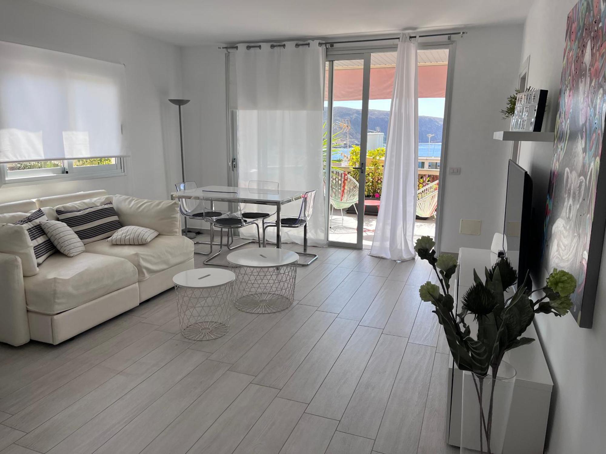 Appartement The White Heart House - Attic Sea View à Los Cristianos  Extérieur photo